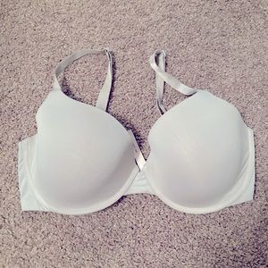 Well worn VS bra 36DD